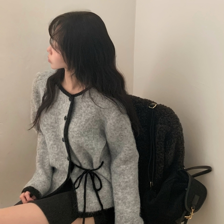 프레젠트 리본 배색 울 라운드넥 니트가디건 그레이