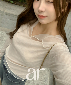 （華奢見えシルエット／伸縮性あり）ヘイラ メッシュカラーロングTシャツ CREAM