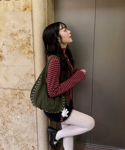 【❤️MADE/SET】ブローチ付きストライプＴシャツ RED