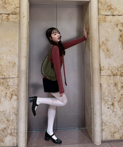 【❤️MADE/SET】ブローチ付きストライプＴシャツ RED