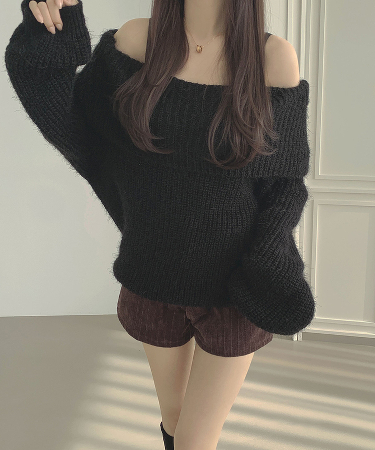 솔잎 가녀린 분위기 연말룩 크리스마스 오프숄더 니트 블랙