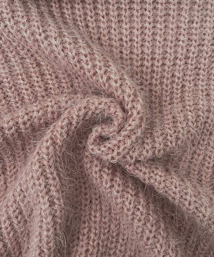 솔잎 가녀린 분위기 연말룩 크리스마스 오프숄더 니트