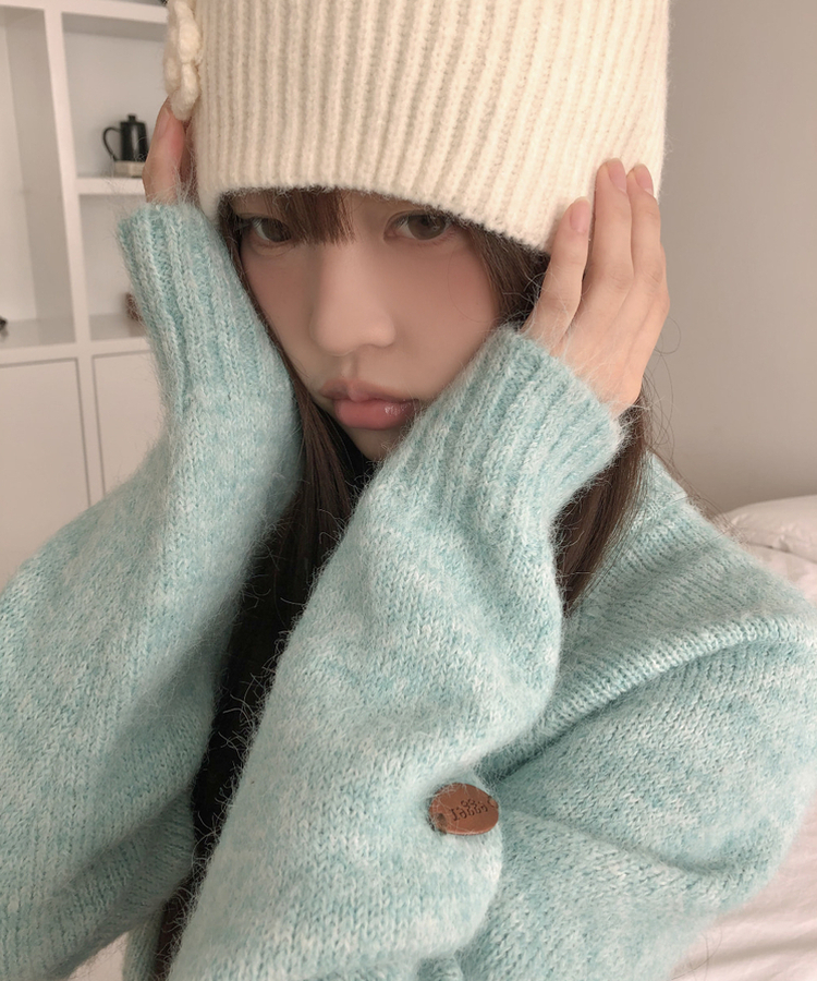 ヘンリーネックボタンオーバーニット SKY BLUE