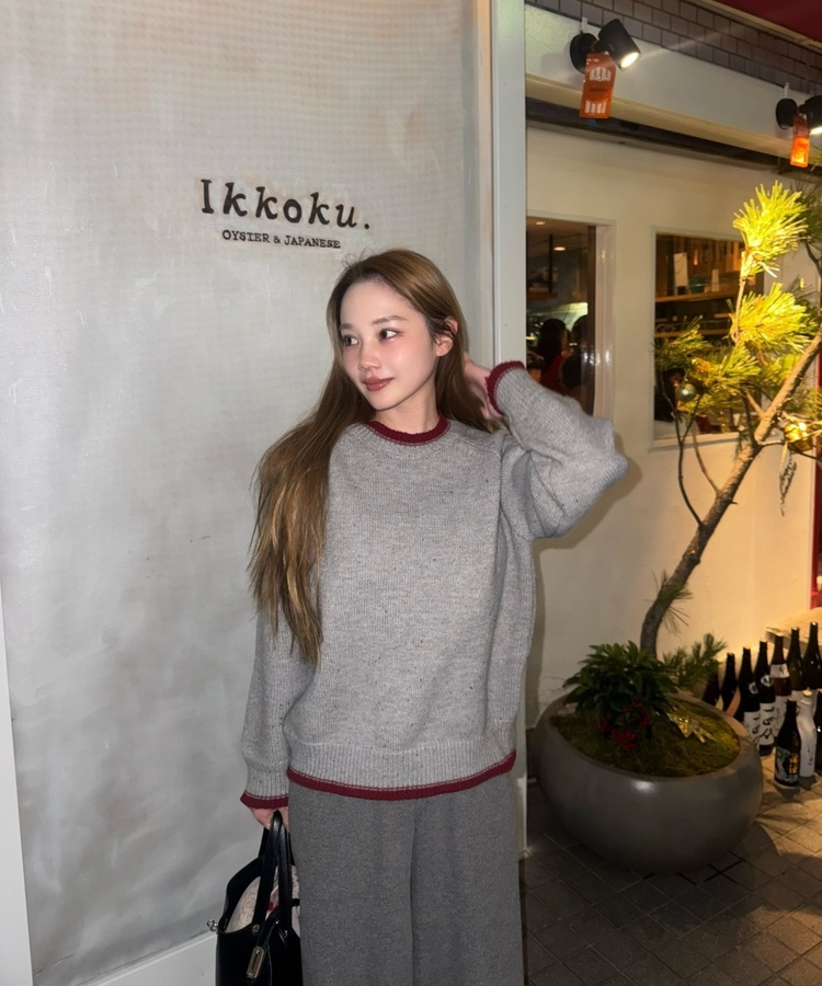 라운드 배색 니트 그레이