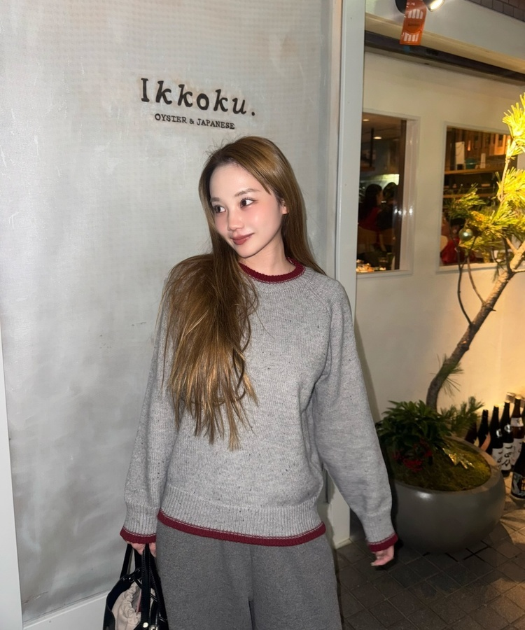 라운드 배색 니트 그레이