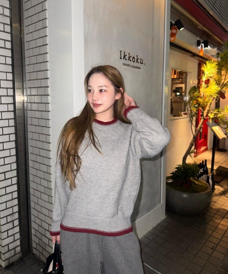 라운드 배색 니트 그레이