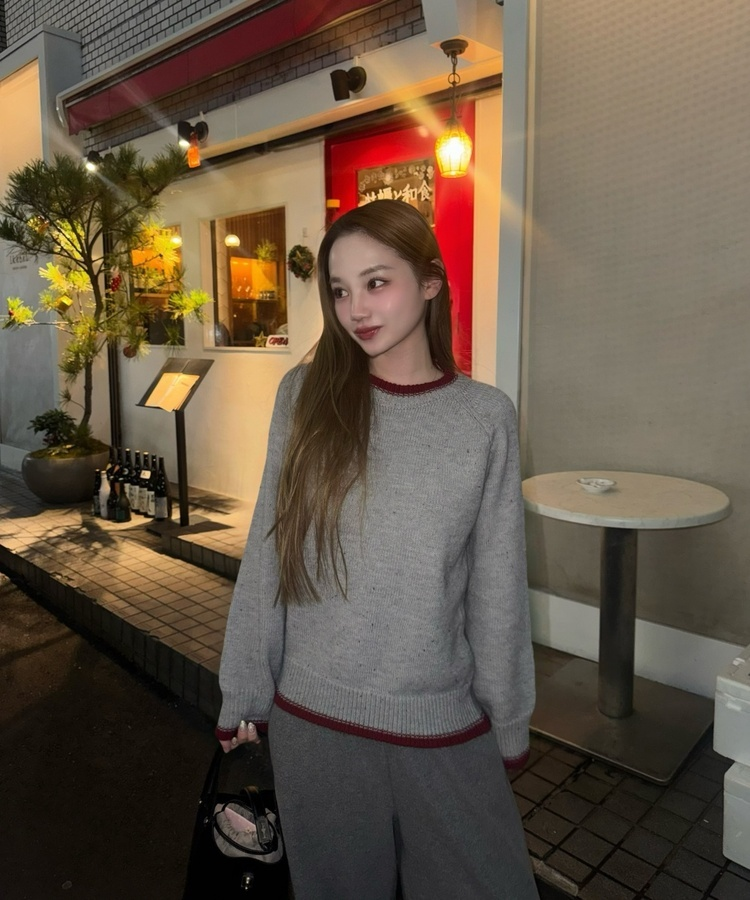 라운드 배색 니트 그레이