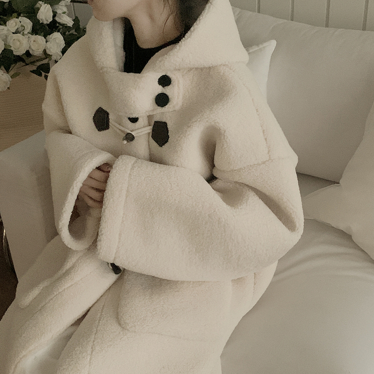 리얼왕오버핏 귀여운 양털 뽀글이 후드 하이넥 투버튼 떡볶이 더플 롱코트 빅사이즈 아이보리