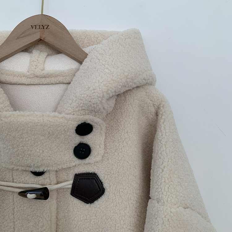 리얼왕오버핏 귀여운 양털 뽀글이 후드 하이넥 투버튼 떡볶이 더플 롱코트 빅사이즈