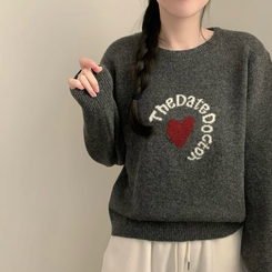 ハートラウンドレタリングニット CHARCOAL