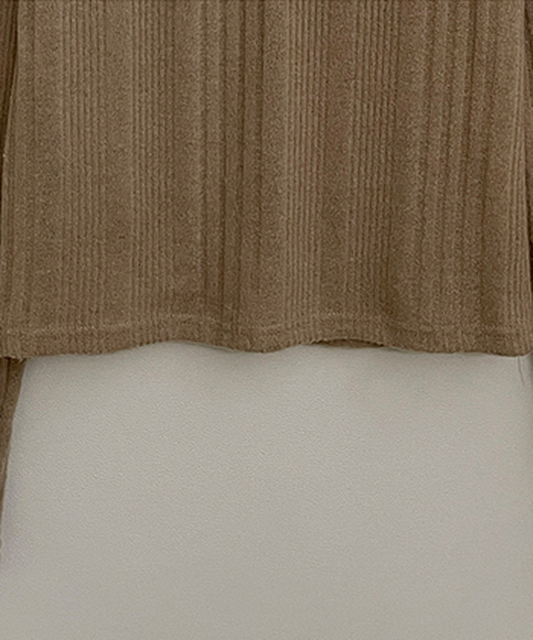 リブボタン長袖Tシャツ
