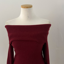 휘트니 겉기모 슬림핏 오프숄더 긴팔 티셔츠