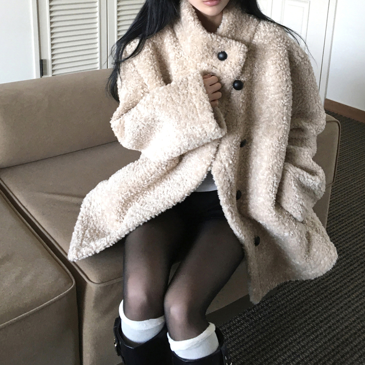 빌츠 양털 퍼 스웨이드 안감 무스탕 하이넥 하프 코트 아이보리