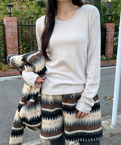 【起毛】ソフトラウンド長袖Tシャツ(6color) IVORY