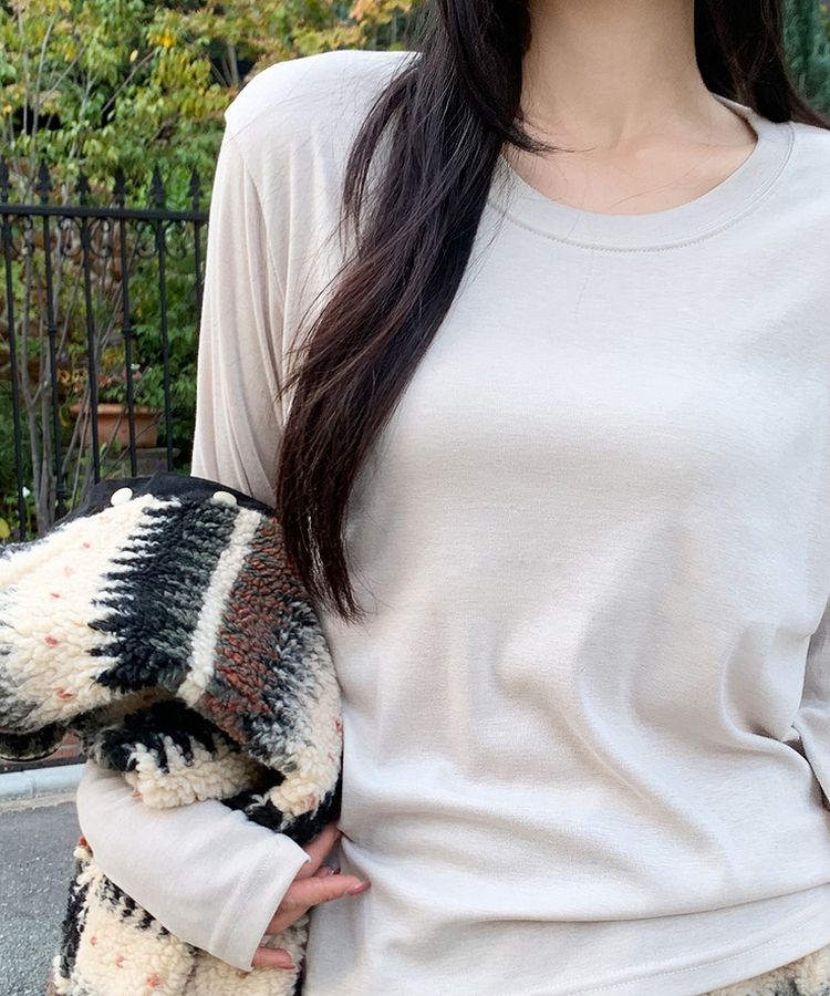 【起毛】ソフトラウンド長袖Tシャツ(6color) IVORY