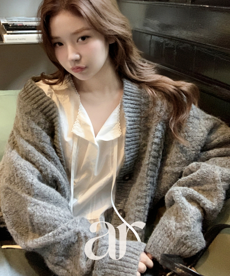 [ウール混] (MADE / ウール5% / 厚手でふんわり♥ / ソフトタッチ)   ケーブル Vネック ルーズフィット ウールカーディガン   DARK GRAY