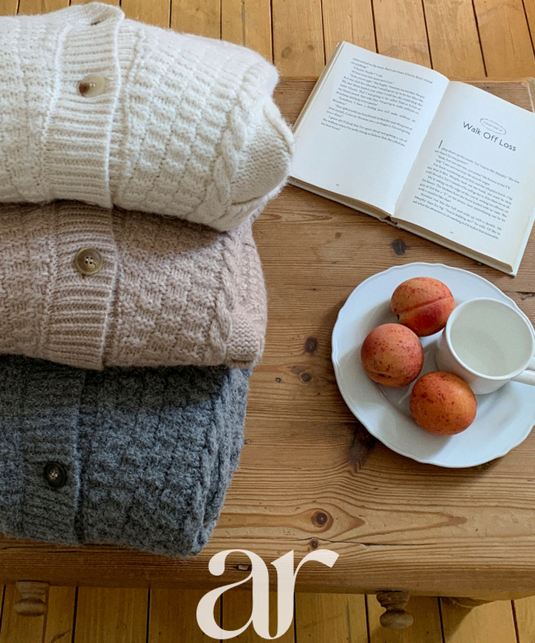 [ウール混] (MADE / ウール5% / 厚手でふんわり♥ / ソフトタッチ)   ケーブル Vネック ルーズフィット ウールカーディガン