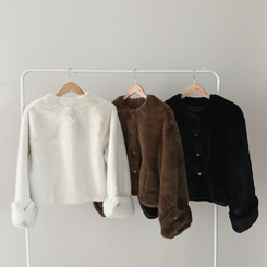 フェイクファーノーカラージャケット