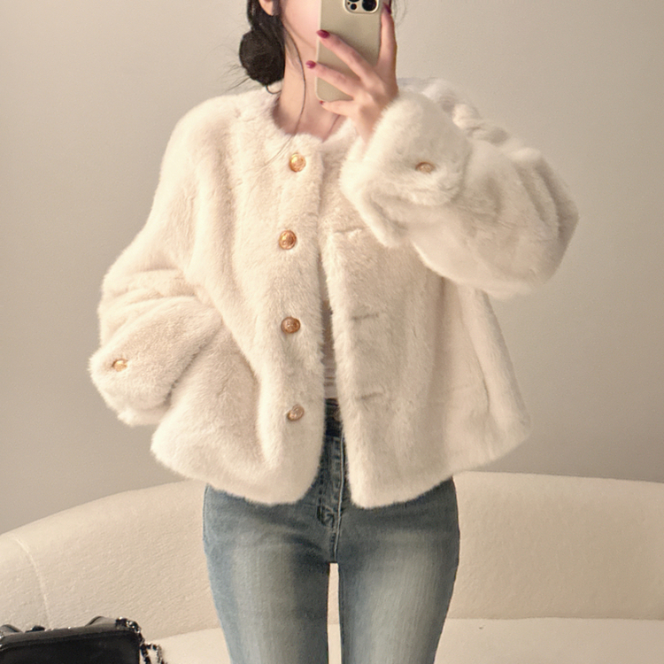 フェイクファーノーカラージャケット IVORY