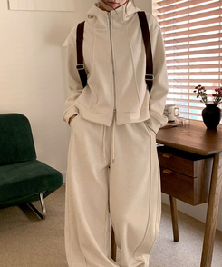 【SET】トレーニングフードジップアップ ワイドパンツ IVORY