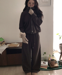 【SET】トレーニングフードジップアップ ワイドパンツ CHESTNUT BROWN