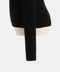 オフショルホルターネックニット