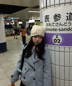 더블 버튼 누빔 숏 코트 소라