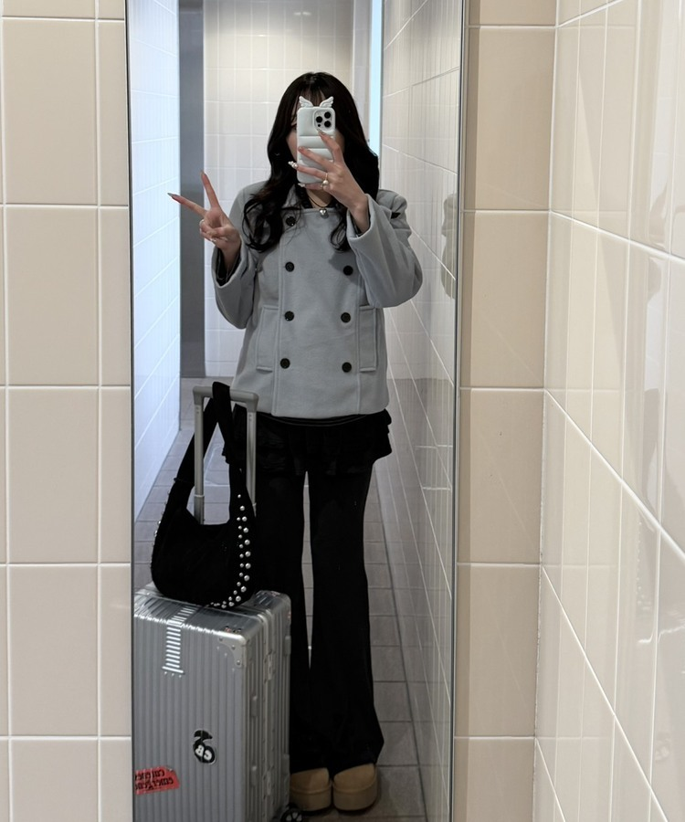 더블 버튼 누빔 숏 코트 소라