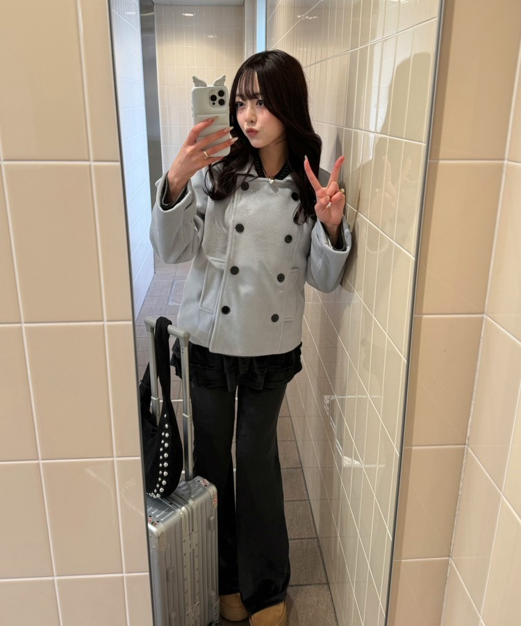 더블 버튼 누빔 숏 코트 소라