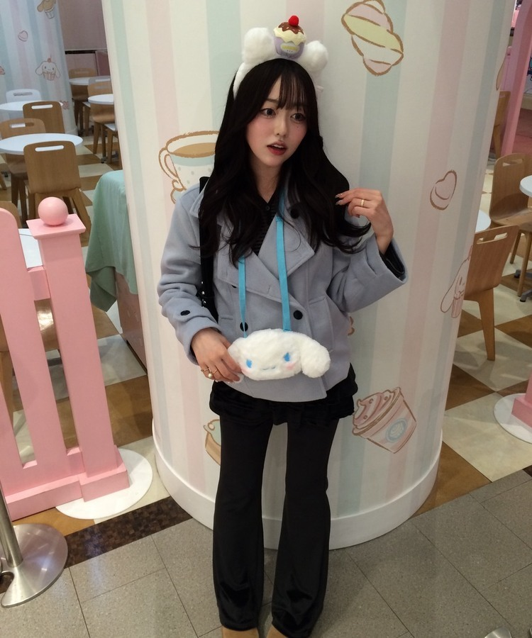 더블 버튼 누빔 숏 코트 소라