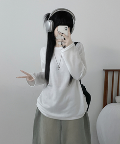 뉴트라운드체형커버오버핏기모긴팔티셔츠 아이보리