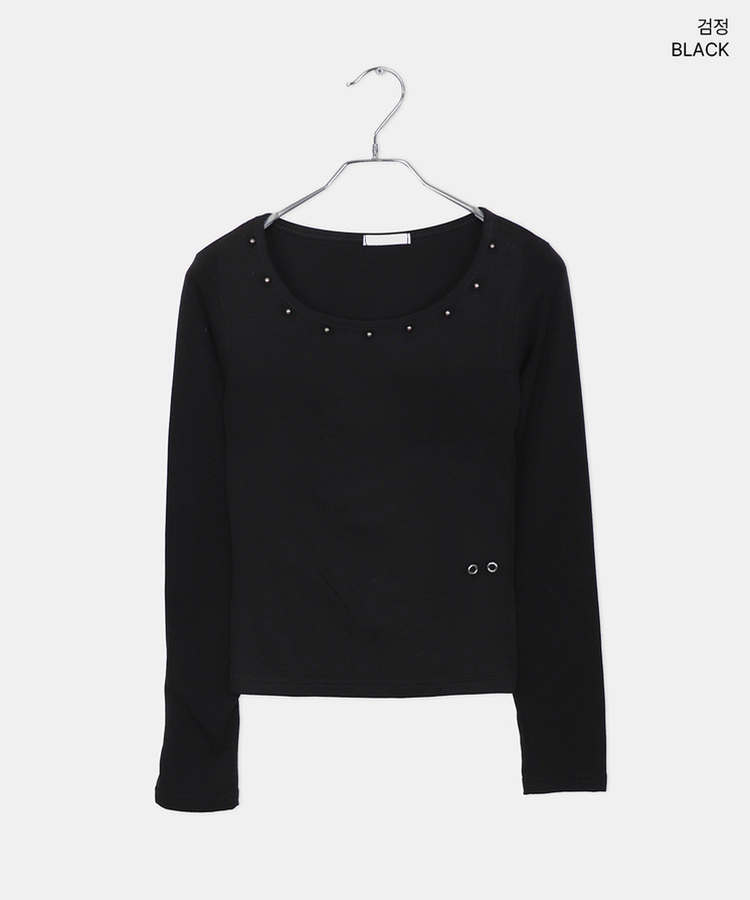 르하 스터드 라운드넥 슬림 티셔츠