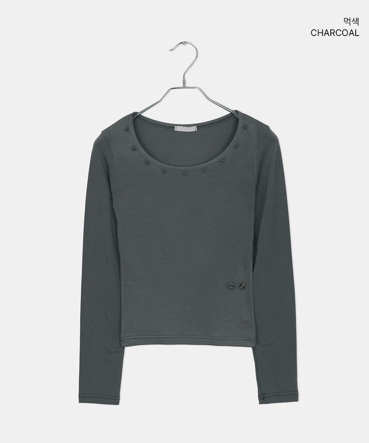 르하 스터드 라운드넥 슬림 티셔츠