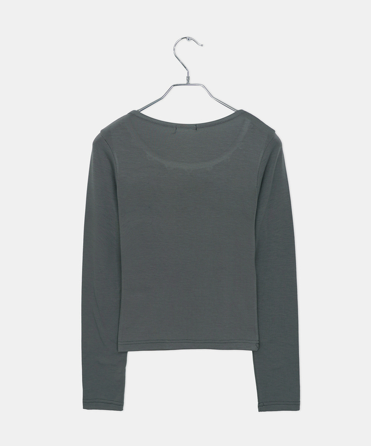 르하 스터드 라운드넥 슬림 티셔츠