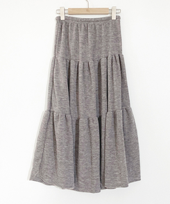 バンディングティアードスカート