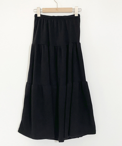 バンディングティアードスカート