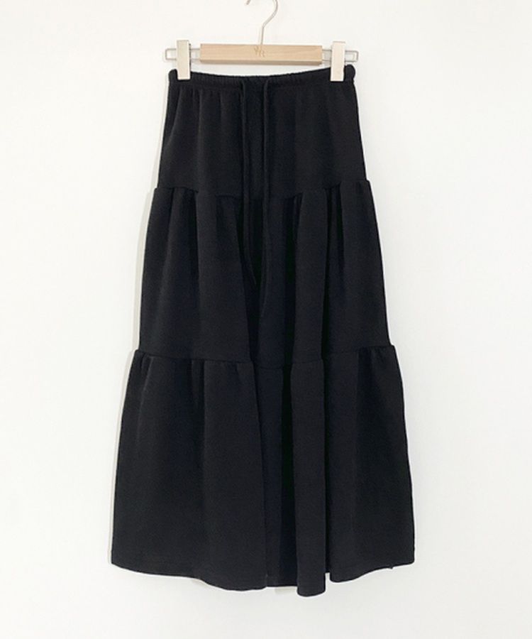 バンディングティアードスカート