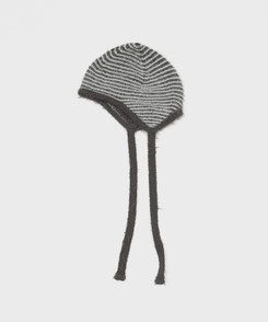 ストライプストラップビーニー