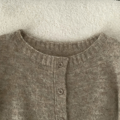 메리 리본 울 보트넥 스트링 루즈핏 니트가디건