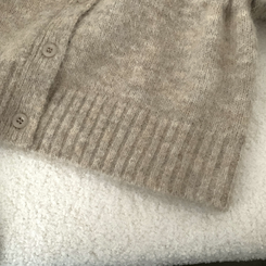 메리 리본 울 보트넥 스트링 루즈핏 니트가디건