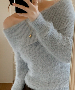 (ショールラインポイント♥ / ふわふわ / 華奢フィット)   ソルニードル ファー オフショルダーニット   SKYBLUE