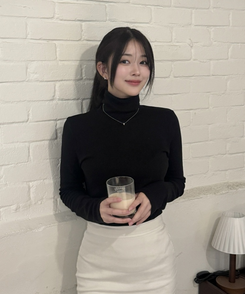 앙고라 골지 목폴라 티셔츠 블랙