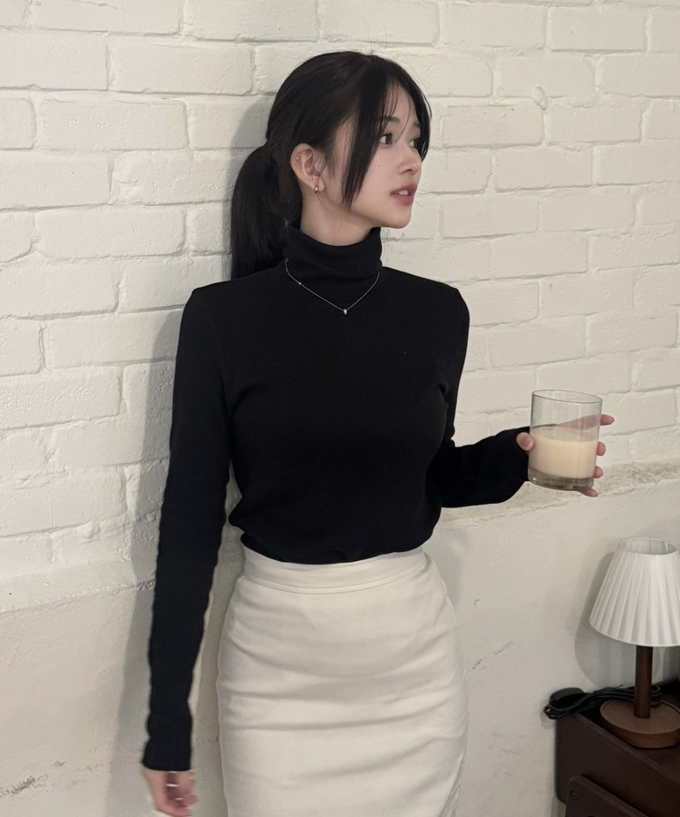 앙고라 골지 목폴라 티셔츠 블랙