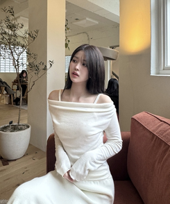 ドレープ長袖Tシャツ IVORY