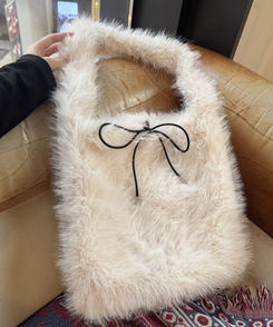 로지 밍크숄더 백 화이트