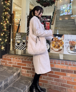 로지 밍크숄더 백 화이트