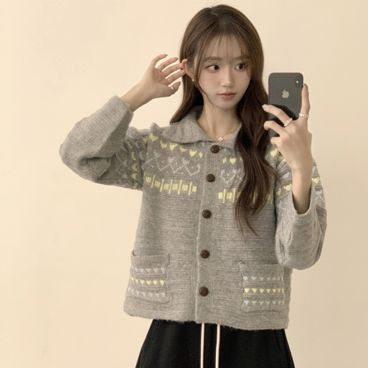 귀여움 보장하는 퍼지 노르딕 버튼 카라 겨울 오버핏 포켓 니트 가디건  그레이