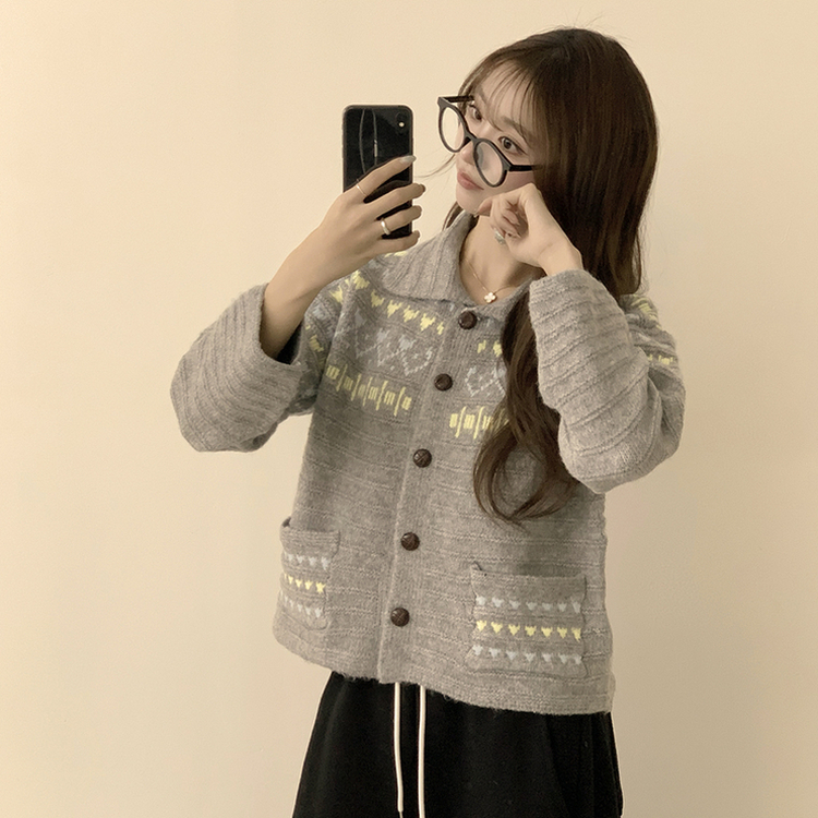 귀여움 보장하는 퍼지 노르딕 버튼 카라 겨울 오버핏 포켓 니트 가디건  그레이