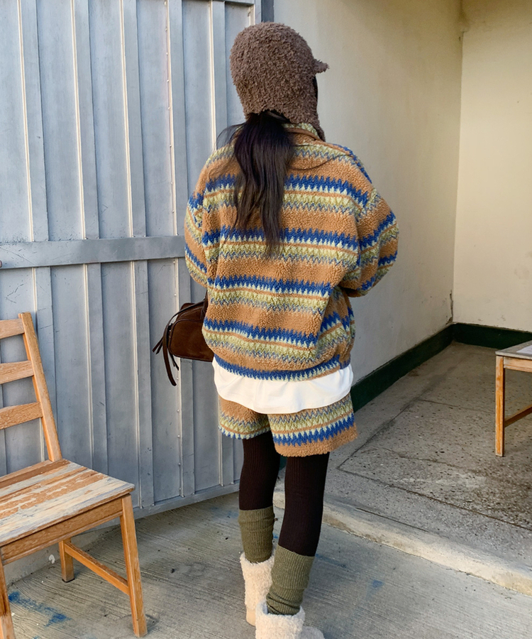 뽀글에스닉반바지 베이지