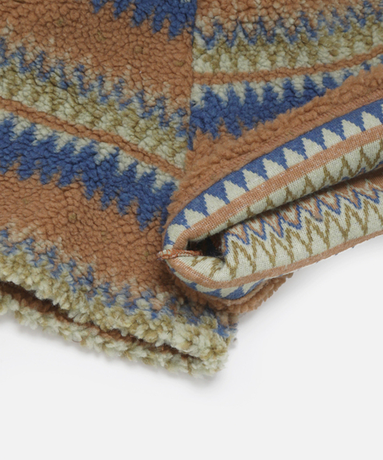 뽀글에스닉반바지